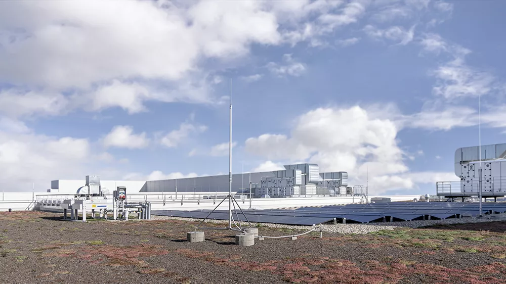 HVI light plus conductor on a flat rooftop