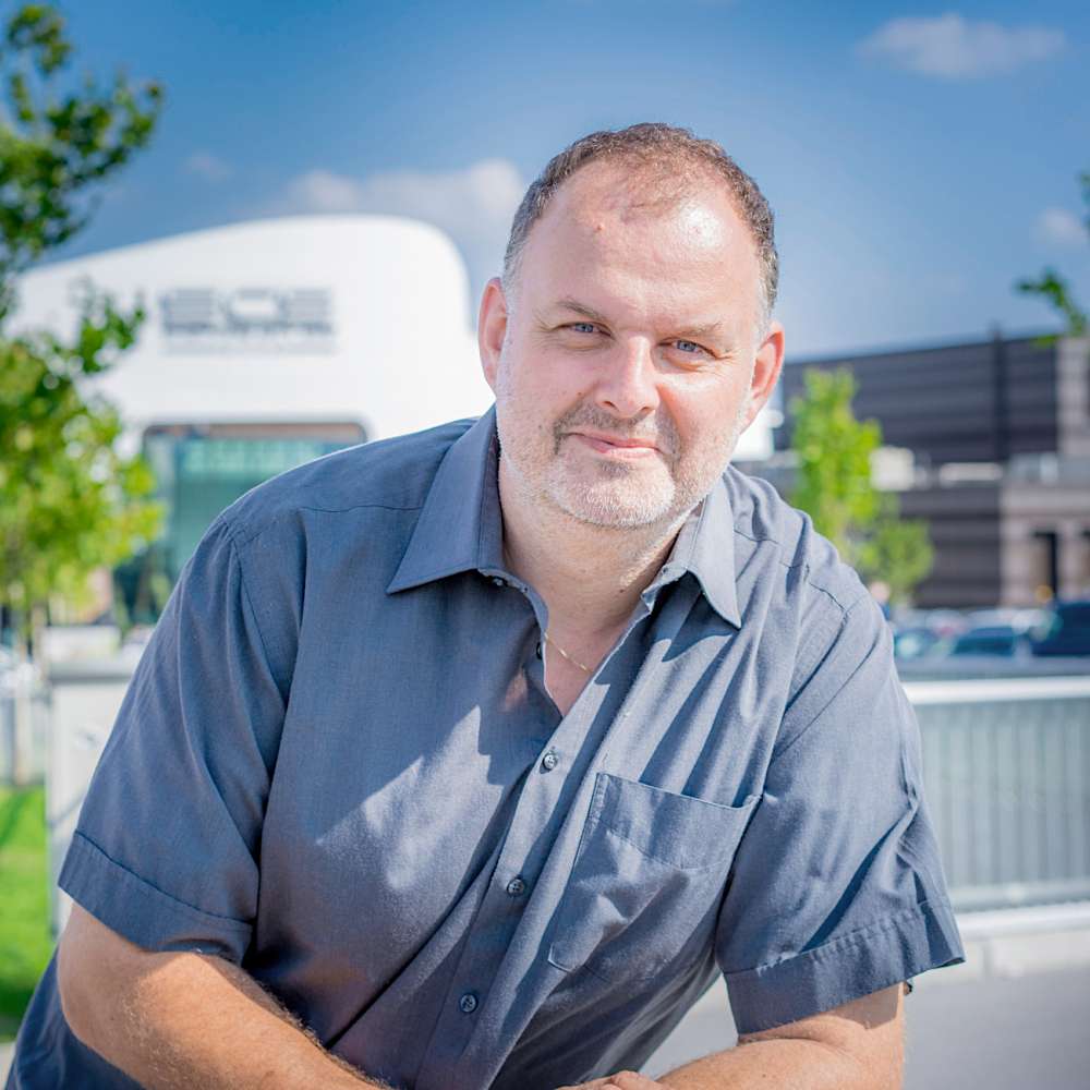 Harald Gamsjäger setzt beim Störlichtbogenschutz auf DEHNshort